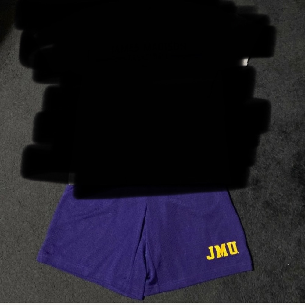 Men’s athletic shorts